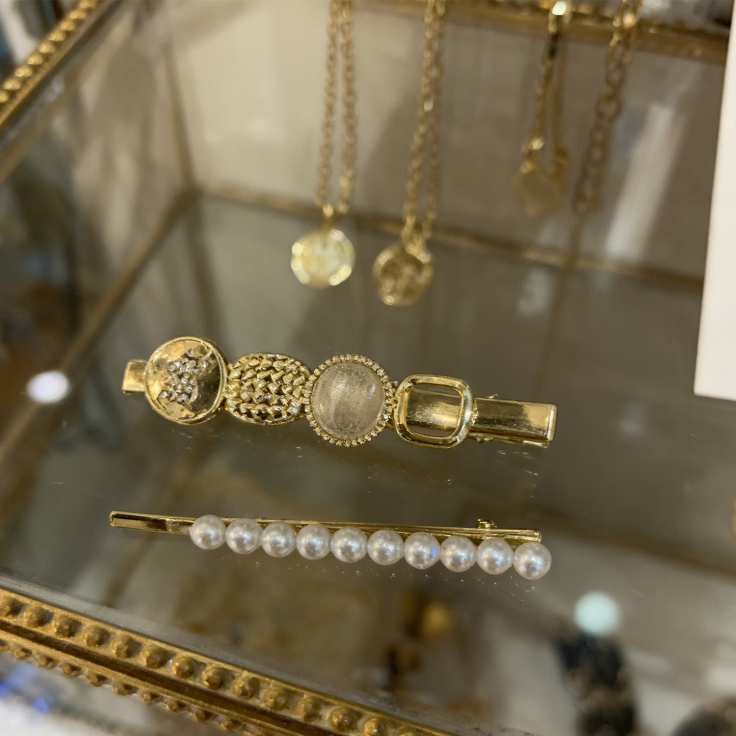 Pearl Hair Clips - 2pcs