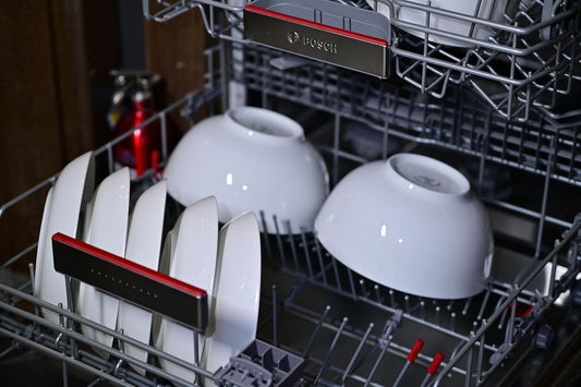 Lily Bone Dinnerware Set, 16 Pieces